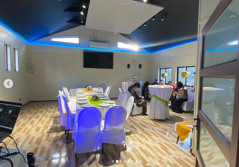 Vista interior del salón de eventos